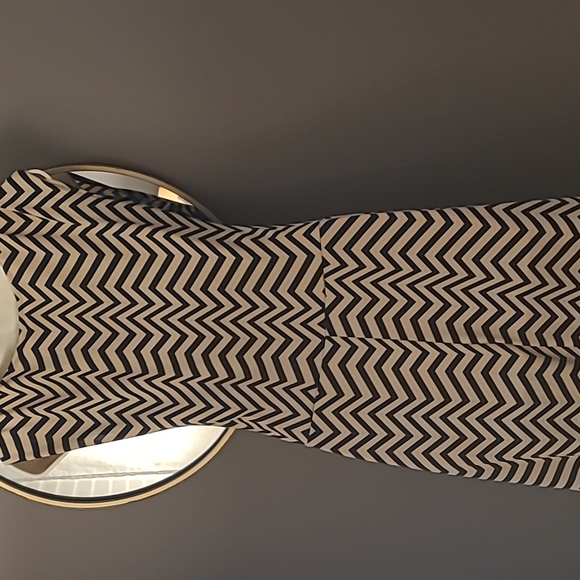 Womens Dress - Picture 4 of 4